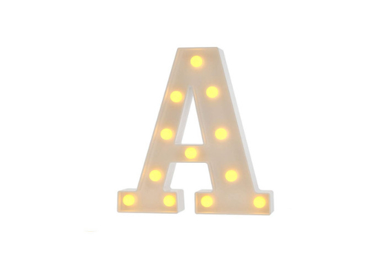 L'alfabeto caldo delle lettere dell'acrilico di bianco 3D LED accende le lettere A - Z della decorazione del segno