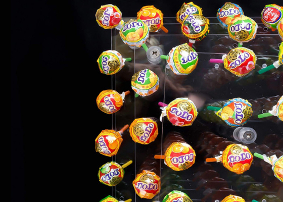 Chiaro del dolce supporto acrilico del dolce della lecca-lecca di 4 della fila protetta contro gli agenti tossici fori del supporto 56